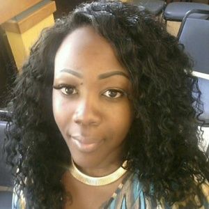 Meet your Posher, Sheena